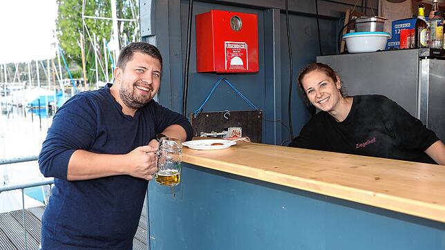 Bild 22: Gute Stimmung beim Hafenfest! Am Wochenende geht es in Staad nochmal rund