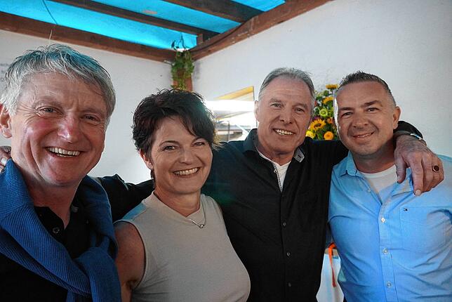 Bild 15: Hunderte Besucher genossen das 52. Bermatinger Weinfest
