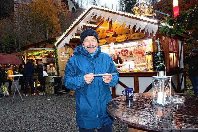 Für Gunter Trautmann ist der Weihnachtsmarkt ein unschätzbares Idyll mit einer tollen Atmosphäre.