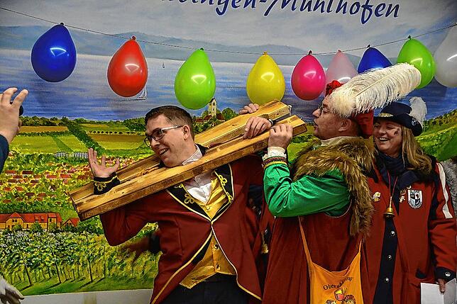 Bild 11: Fasnacht 2025 in Oberuhldingen: So spektakulär war der Rathaussturm – Alle Bilder hier!