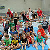Viel Spaß haben die Grundschülerinnen und Grundschüler der Ferienbetreuung bei ihrem Sporttag in der Eichbergsporthalle, den ...