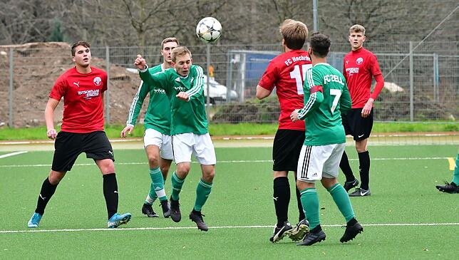 Bild 8: FC Zell besiegt den FC Hochrhein deutlich mit 4:1 &ndash; und wir haben Bilder!