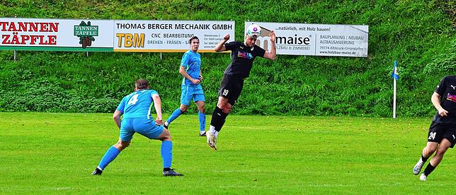 Bild 4: FC Wittlingen gewinnt Spitzenspiel beim SV Buch mit 3:0 – und wir haben Bilder!