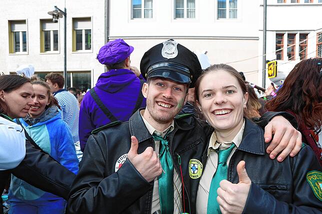 Bild 14: Konstanzer Straßenfasnacht 2025: Die besten Bilder vom Schmotzigen Dunschtig