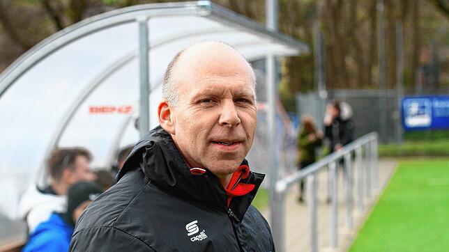 Trainerwechsel: Ohne Daniel Schulz fährt der SV Schopfheim zum TuS Stetten. Verein und der 47-jährige Übungsleiter haben die ...