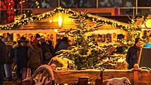 Der Weihnachtsmarkt in Singen öffnet am 5. Dezember wieder seine Türen auf dem Rathausplatz. Festlich geschmückt soll es wie hier auf ...