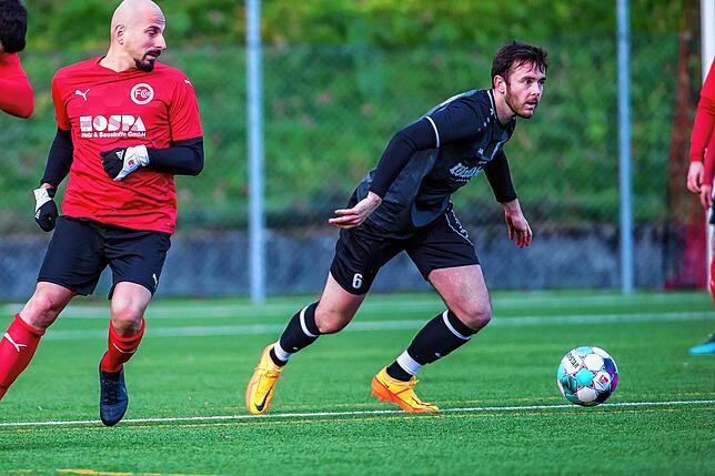 Bild 12: SV Waldhaus gewinnt beim FC 08 Bad Säckingen mit 3:1 &ndash; und wir haben Bilder!