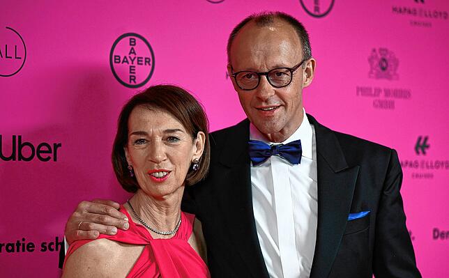 Mit seiner Ehefrau Charlotte ist Friedrich Merz seit 1981 verheiratet. Hier sind sie beim Bundespresseball.