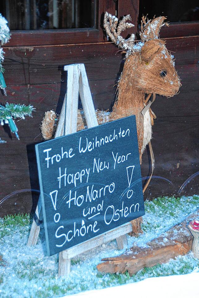 Das Schaufenster des Weinglöckle in der Inselgasse. Bild: Andreas Schuler