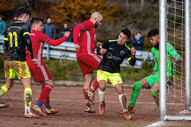 Bild 3: FC Dachsberg gewinnt Spitzenspiel gegen SV Unteralpfen mit 5:0 &ndash; und wir haben Bilder!