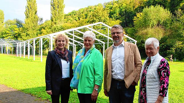 Sie freuen sich auf die Messe am Hochrhein vom 3. bis 6. Oktober (von links): Die Erste Beigeordnete Petra Dorfmeister, ...