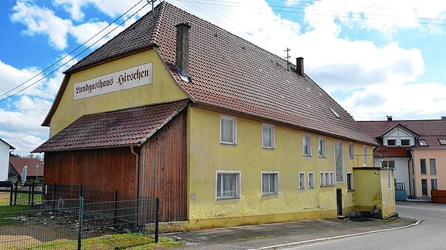 Das Gebäude des ehemaligen Gasthaus zum Hirschen in Altheim.