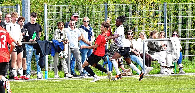 Bild 31: SV Obersäckingen trennt sich im Stadt-Derby mit 3:3 vom FC 08 Bad Säckingen – und wir haben Fotos!
