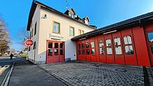 Das Feuerwehrgerätehaus in der Hardtstraße hat eine bewegte Geschichte. Gebaut wurde es im Jahr 1908 und fortan immer wieder den ...