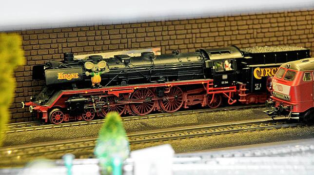 Ein Unikat: Diesen Zirkus Krone Zug gibt es so nicht zu kaufen.