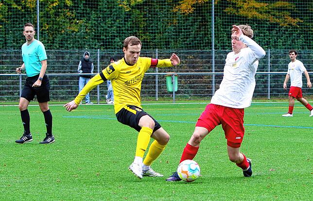 Bild 23: Spannendes Linzgauderby zwischen SC Pfullendorf II und SV Denkingen. Wir haben die besten Bilder!