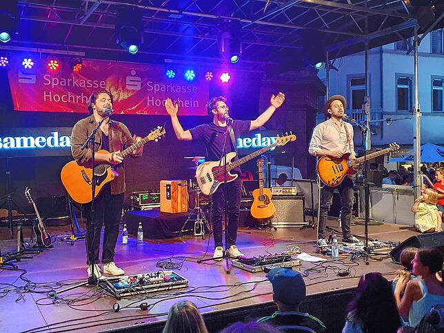 Bild 5: Sadomaso-Schiff und Rad-Meisterschaft: Bilder vom Wochenende
