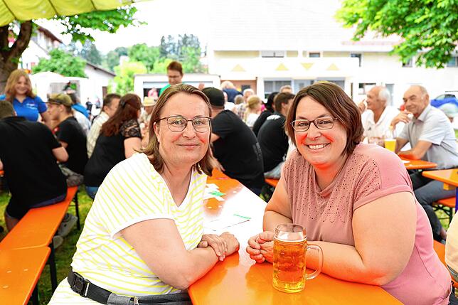 Bild 13: Das Dorffest in Aach-Linz lockt viele Besucher