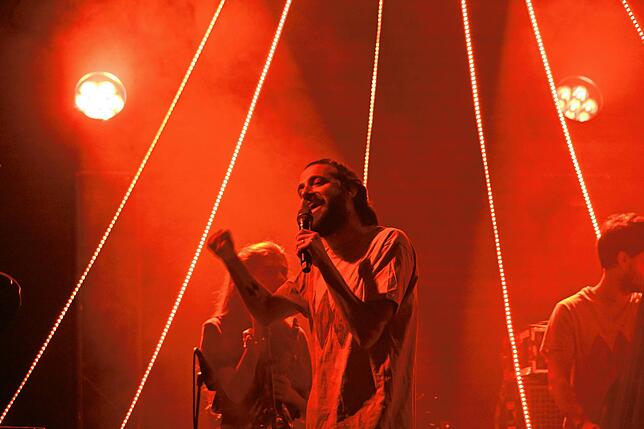 Bild 13: Mitreißendes Konzert von Salvador Sobral beim 19. Waldshuter World-Town-Festival