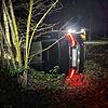 Stark alkoholisiert kam ein Autofahrer in der Nacht auf Sonntag, 24. Dezember, in Sisseln von der Straße ab. Der Fahrer wurde leicht ...