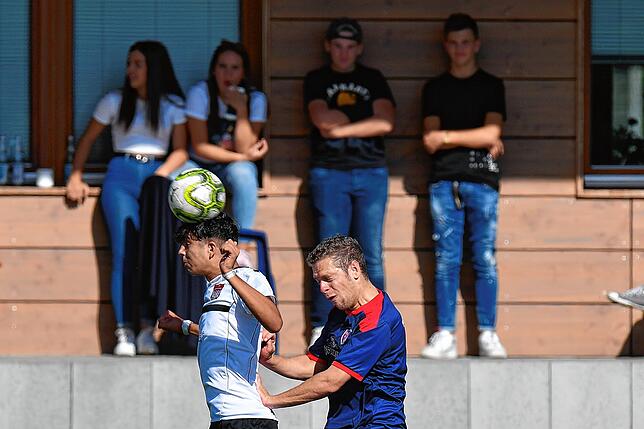 Bild 21: FV Lörrach-Brombach II besiegt Aufsteiger FC Schlüchttal glatt mit 4:0 &ndash; und wir haben die Bilder!