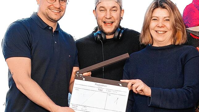 Dennis Feuerstein, Tobias Kratt und Katja Hall führen Regie beim Hexenball.