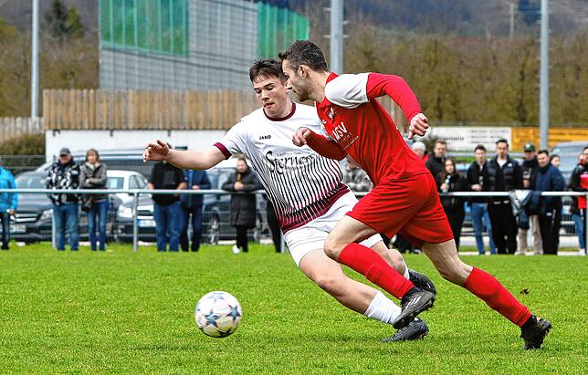 Bild 3: SV Deggenhausertal gewinnt Kellerderby gegen SG BAT mit 1:0. Wir waren mit der Kamera dabei!