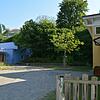 Der Sommertalkindergarten platzt aus allen Nähten und soll um einen Verbindungsbau zwischen dem gelben und dem blauen Haus erweitert werden.