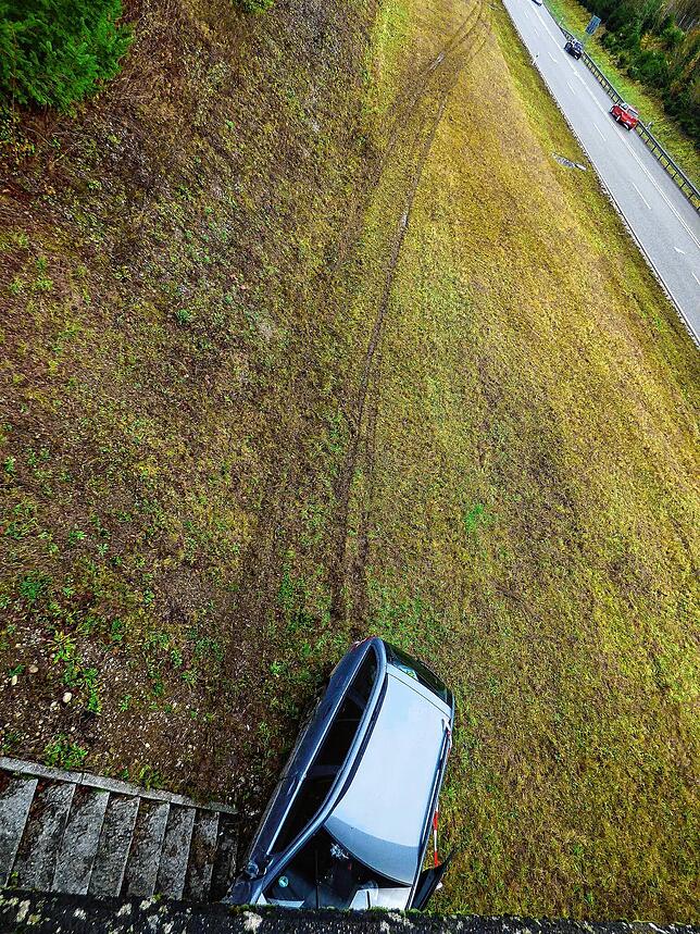 Rund 50 Meter liegen zwischen Autobahn und Unfallort.
