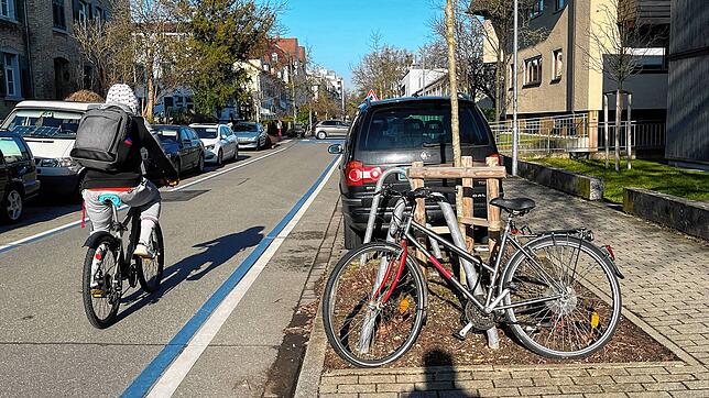 Hier krachte es am Dienstag, weil ein rechts stehender Transporterfahrer plötzlich seine Tür öffnete.