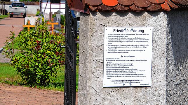 Verstärkte Diebstähle auf dem Friedhof in Stühlingen beschäftigen das Ordnungsamt der Stadt Stühlingen. Foto: Heidi Rombach