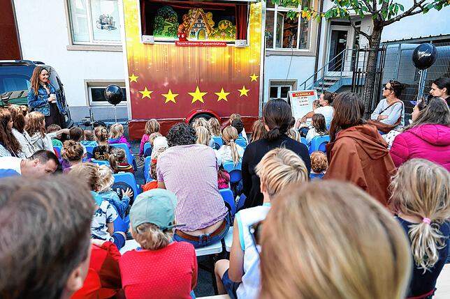 Bild 4: Radolfzell feiert 47. Altstadtfest: Musik, Genuss und Sonne ziehen Tausende Besucher an