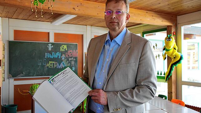 Drei bis 15 Kinder können die Notbetreuung in der Grundschule Wald in Anspruch nehmen. Für die Betreuung gibt es einen Ordner mit ...