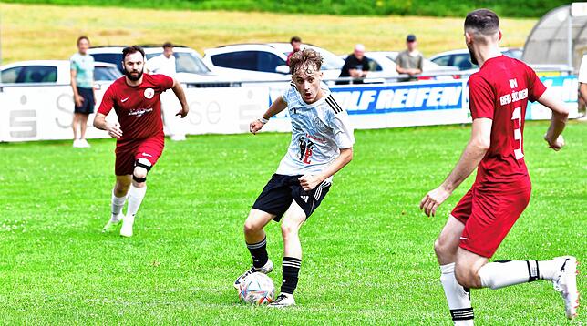 Bild 4: SV Obersäckingen zieht mit 4:0 gegen DTFV Bad Säckingen in die Pokalserie ein – wir haben Bilder!