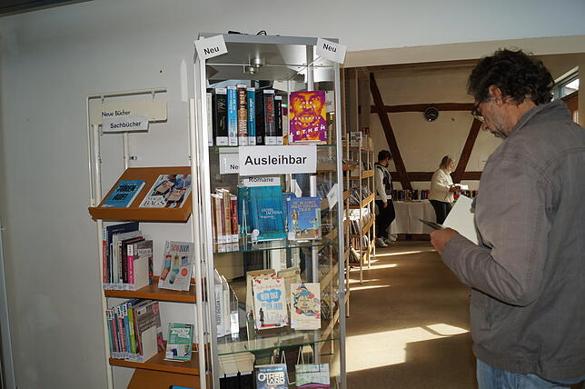 Schon vor dem Umzug finden Leser die Bücher mehr nach Genres sortiert vor.