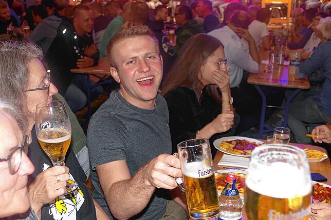 Bild 15: Bergfest in Fürstenberg: So schön ist der erste Tag