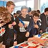 Das Interesse der Neuntklässler der Realschule an den Mint-Berufen ist geweckt. Nach dem interaktiven Vortrag schauen sie sich die ...