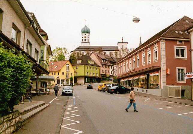 Bild 8: Bilder von Läden in den 90ern in Stockach, die es heute so nicht mehr gibt