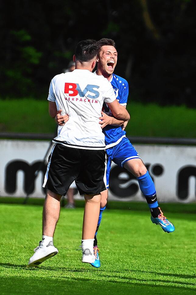 Bild 14: FC Erzingen siegt 4:1 im Hinspiel zum Landesliga-Aufstieg beim FC Emmendingen &ndash; wir haben Bilder