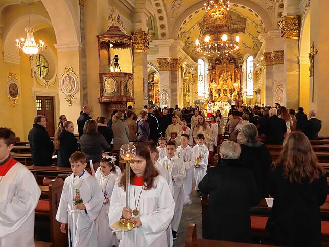 Erstkommunion am Weißen Sonntag in der Stadtkirche St. Martin in Wehr.