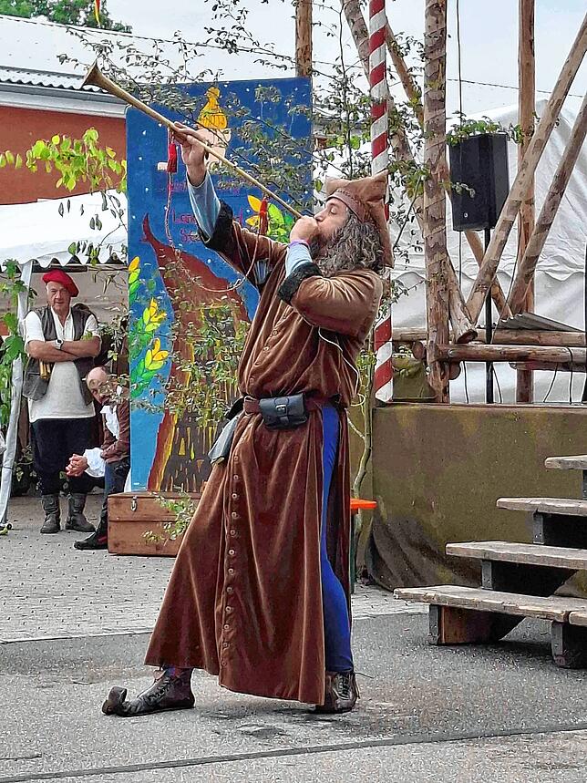 Bild 24: Tausende Besucher tauchten beim siebten "Stettener Spectaculum", 25.-27. Juli, ins Mittelalter ein