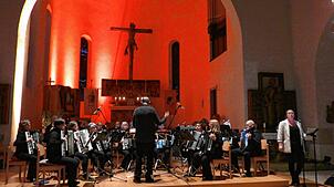 Die Spielgemeinschaft Harmonika-Orchester Laufenburg und Harmonika-Orchester Murg unter der Leitung von Vadim Fedorov bieten eine breite ...