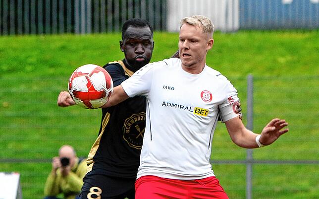 Bild 4: Türk. SV Singen gewinnt Bezirksduell beim SC Pfullendorf. Die besten Bilder vom 3:1-Erfolg.