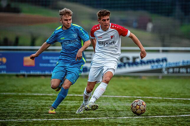 Bild 12: FC Rot-Weiß Weilheim kommt beim 3:2 gegen den SV Buch zum ersten Saisonsieg &ndash; und wir haben Bilder!