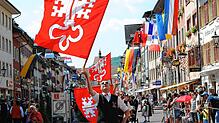 Für den Festumzug wird die Waldshuter Innenstadt am Sonntag, 20. August, ab 13.30 Uhr gesperrt. Das Archivbild zeigt Teilnehmer der 550. ...