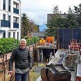 Sven Martin vor der Baustelle in Allmannsdorf.