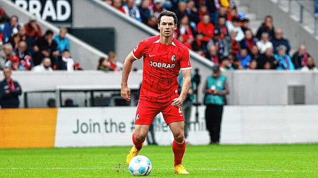 Noch immer alles im Blick, auch wenn der Stammplatz vorläufig verloren ging. Nicolas „Chicco“ Höfler will beim SC Freiburg weiter ...