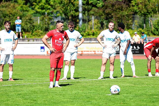Bild 25: FC Tiengen 08 unterliegt Tabellenführer Spvgg. Gundelfingen/Wildtal mit 1:2 – und wir haben Fotos!