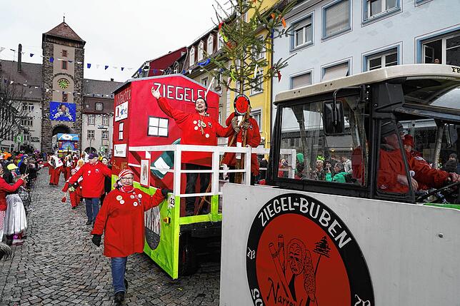 Bild 24: Alle Bilder vom großen Umzug in Villingen am Dienstag (2)