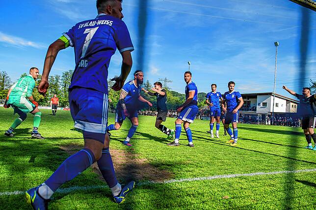 Bild 3: SV BW Murg verliert Spitzenspiel gegen SV 08 Laufenburg II mit 1:4 &ndash; und wir haben Bilder!